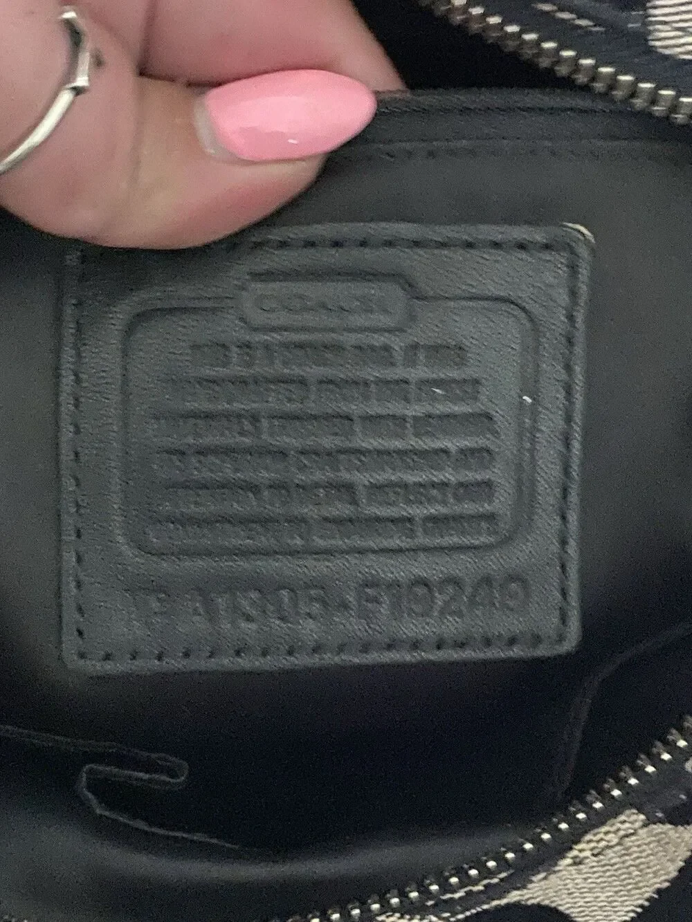 Coach Gallery Signature Tote In Black And Gray Jacquard Canvas